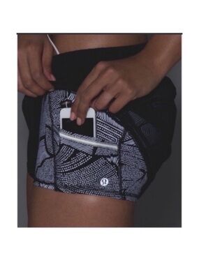 Lululemon city sky run by mesh shorts